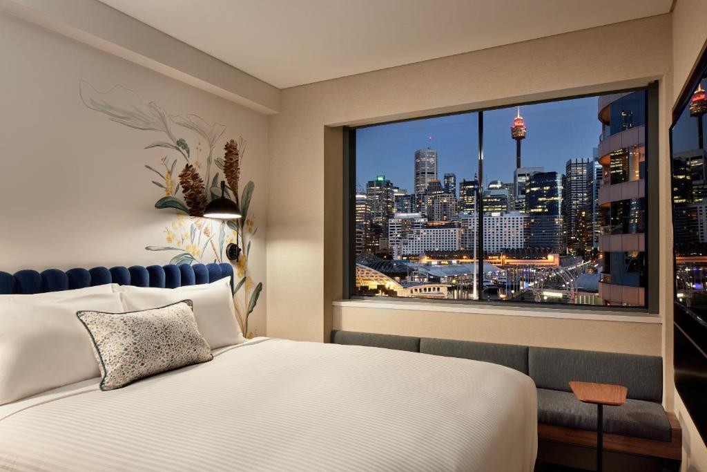 hotels-for-gays-sydney-aiden-by-best-western-darling-harbour-room